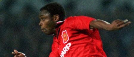 PICS: The old passport of former Manchester United man Paul Parker will set you back over €6,000