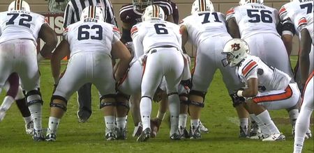 Video: Trick play uses college footballer’s size disadvantage to fool rivals