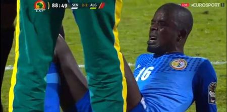 WATCH: Senegal goalkeeper’s bizarre timewasting tactic will leave you scratching your head
