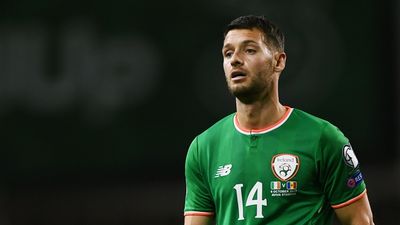 Wes Hoolahan training with Championship club ahead of potential move
