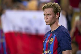 Angry Frenkie de Jong ‘tells Barcelona teammates he could join Man United’