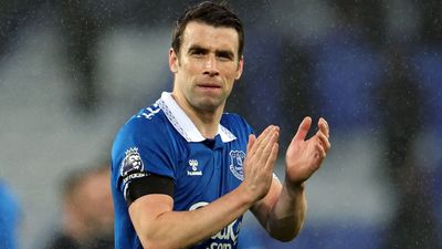 Seamus Coleman signs new one-year deal with Everton