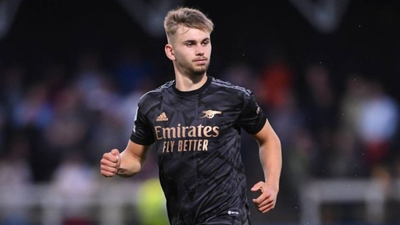 Ex-Arsenal prospect in coma after head collision with wall during match